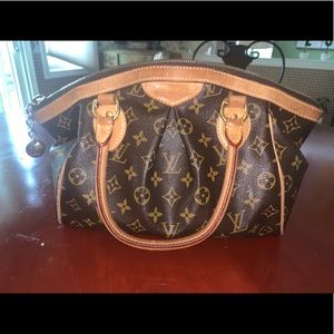 *AUTHENTIC* Louis Vuitton Tivoli PM